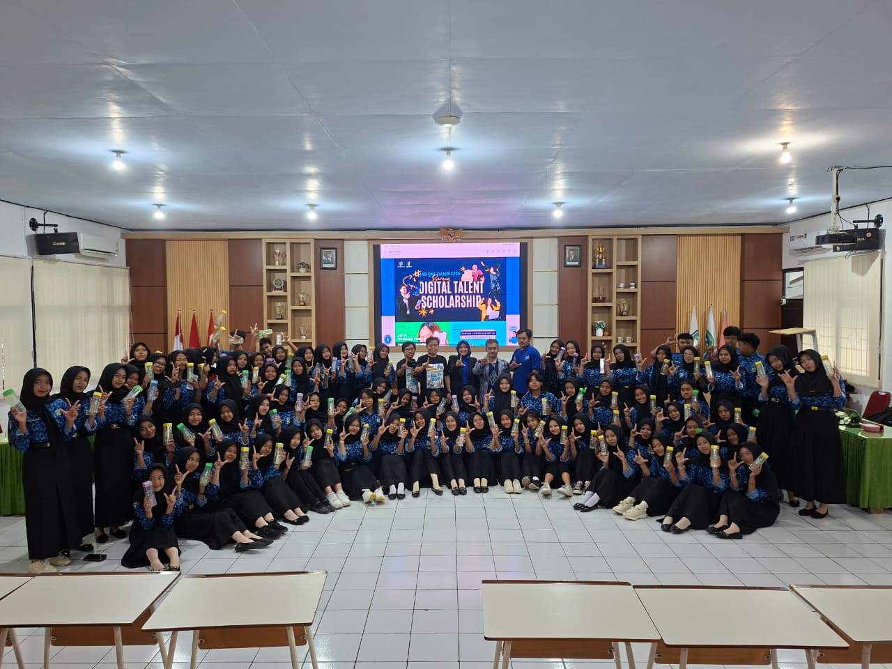 pelatihan microskill RTIK di SMKN 1 Boyolangu